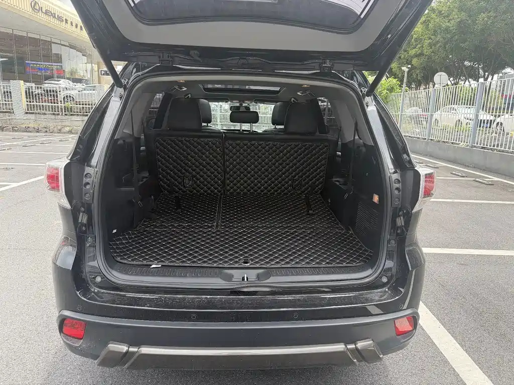 Toyota Highlander 2017 — фото 18