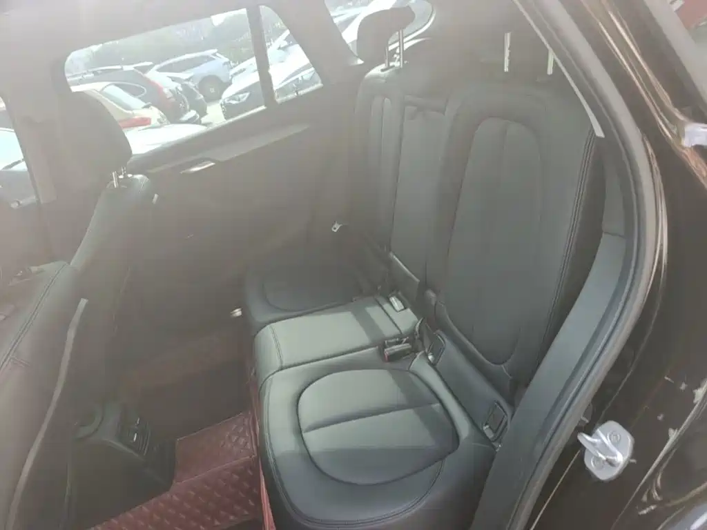 BMW X1 2018 — фото 17