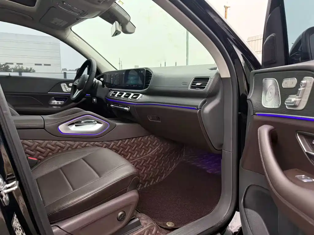 Mercedes-Benz GLS 2020 — фото 28