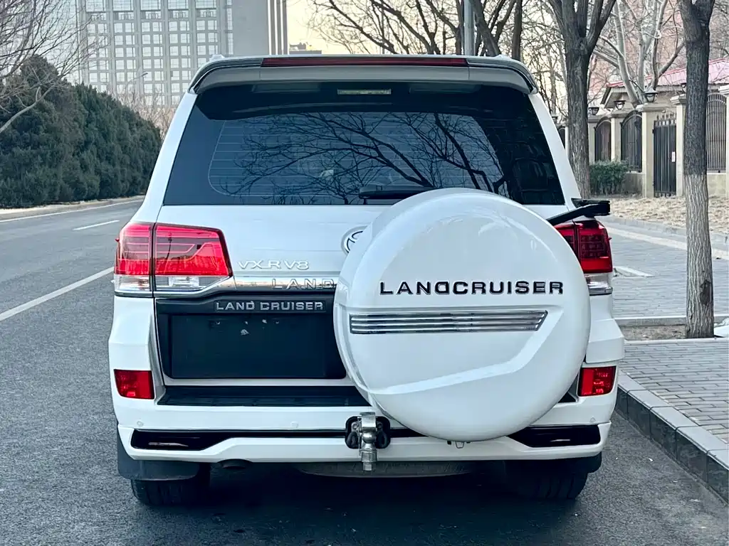 Toyota Land Cruiser 2016 — фото 16