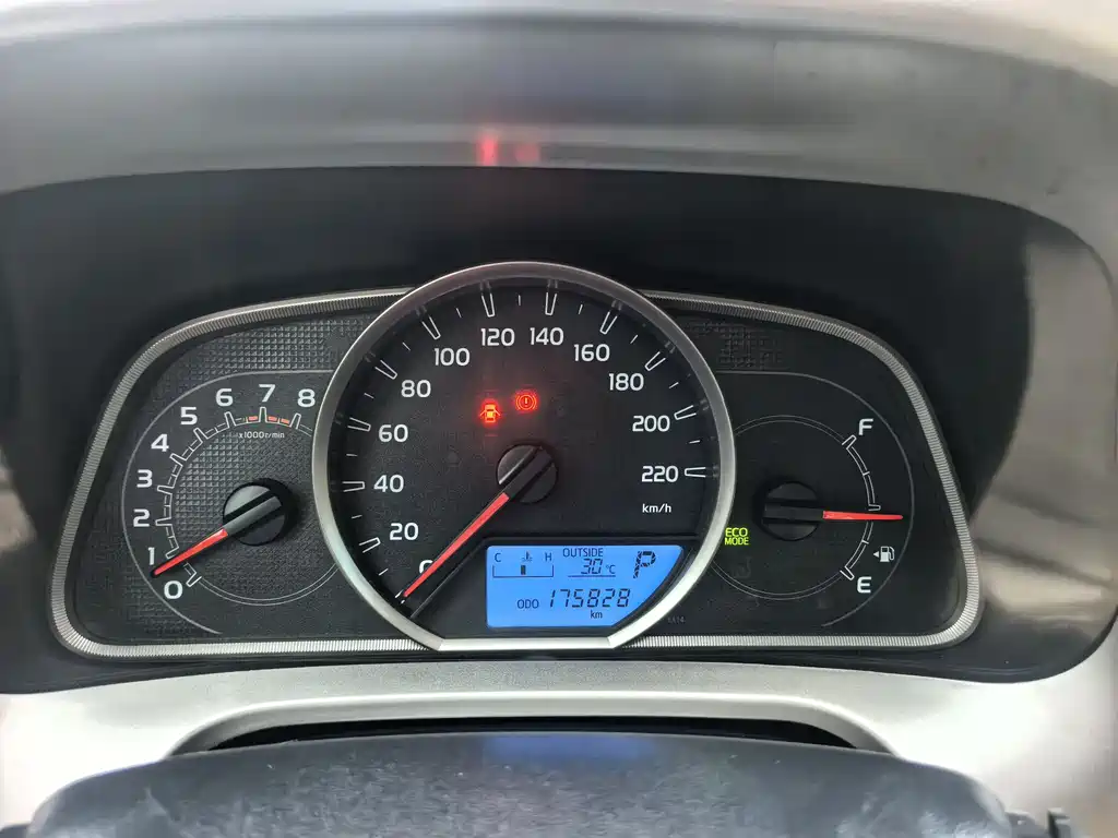 Toyota RAV4 2016 — фото 11