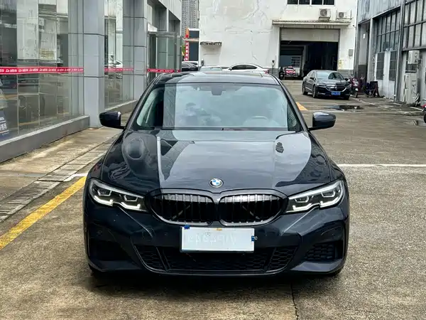 BMW 3 Series 2021
