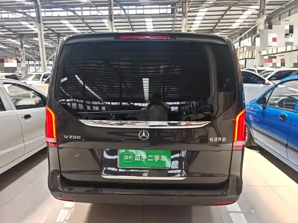 Mercedes-Benz V-Class 2022