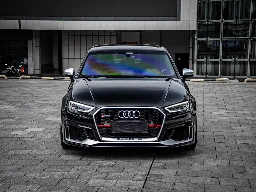 Audi RS 3 2019 — фото 17