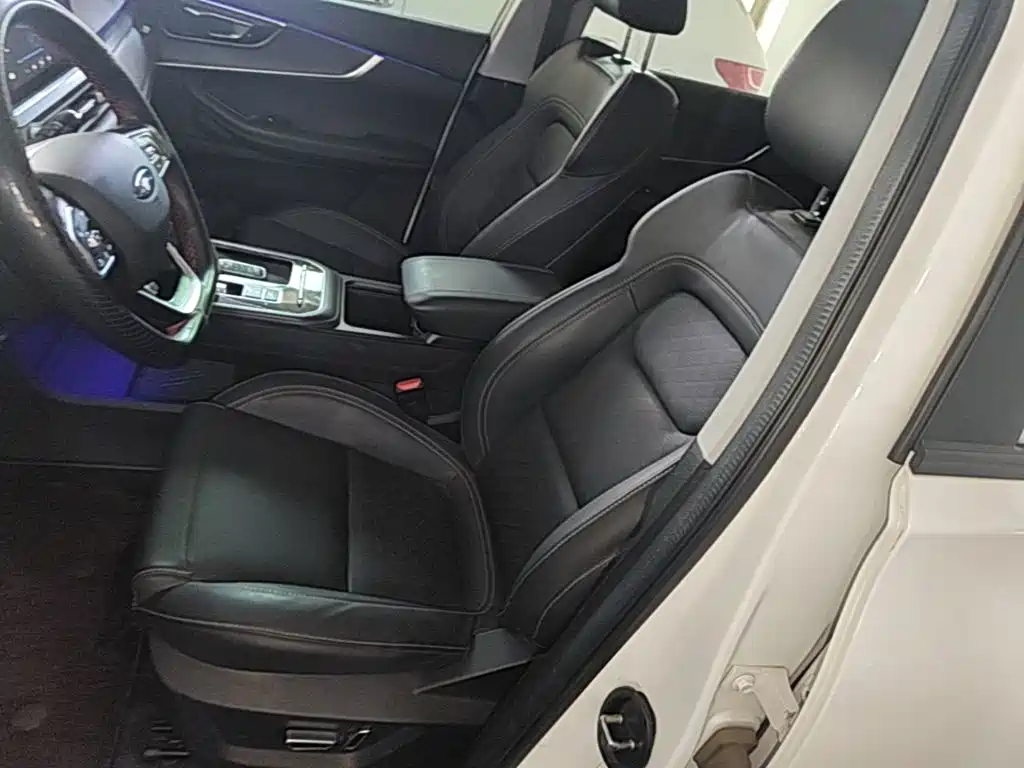 Chery Tiggo 8 2021 — фото 15