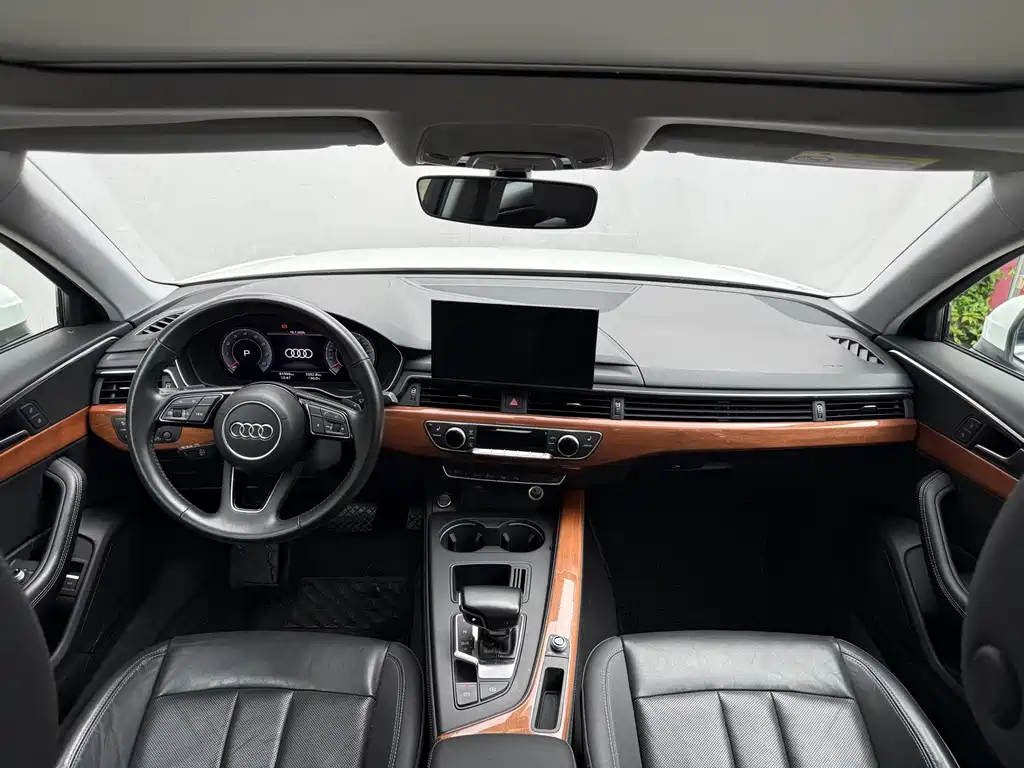 Audi A4L 2020