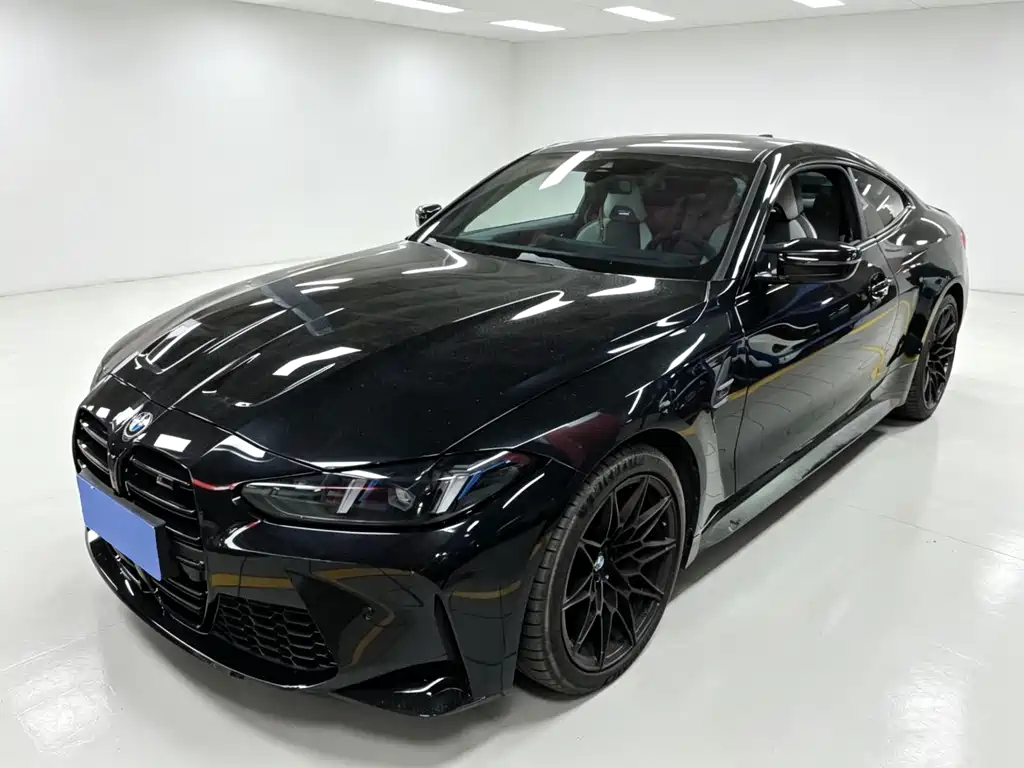 BMW M4 2025