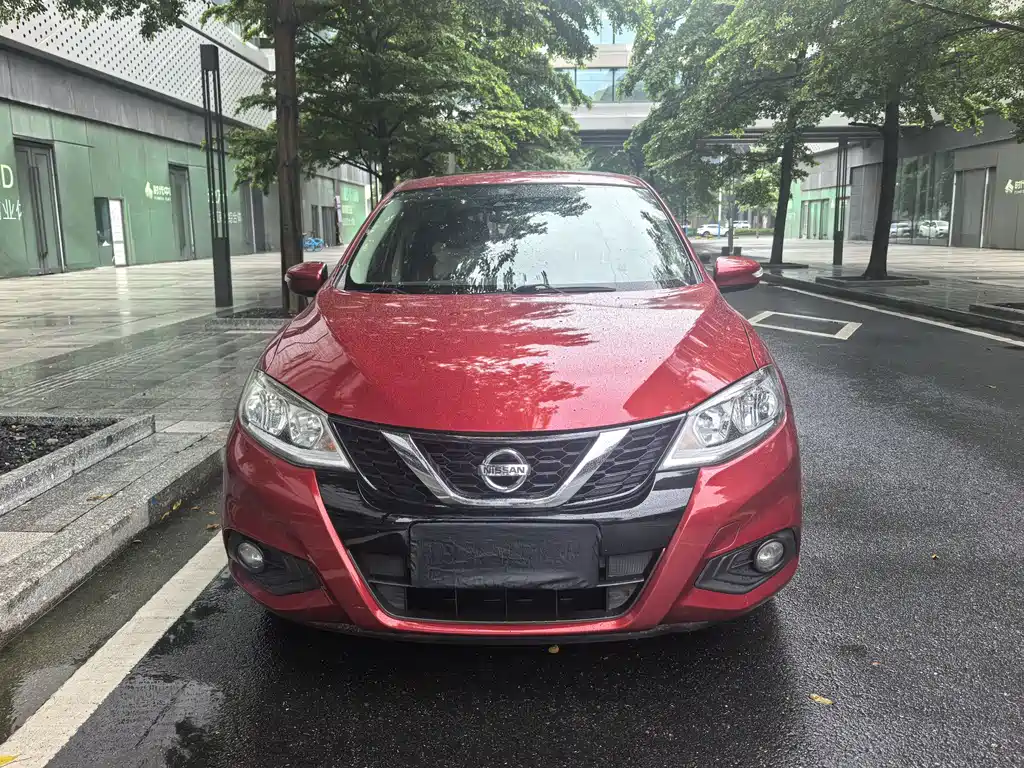 Nissan Tiida 2018