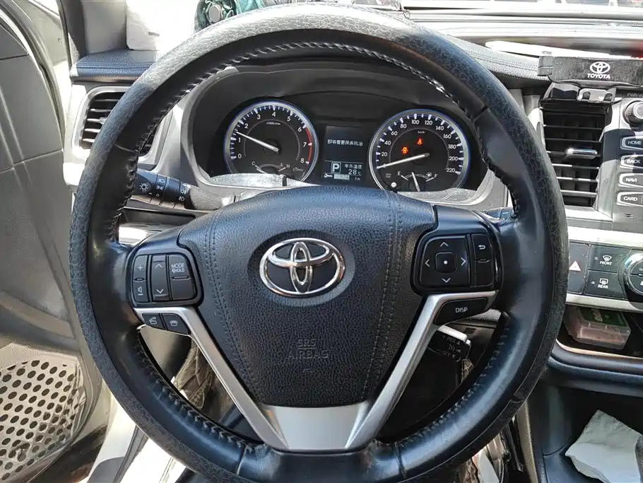 Toyota Highlander 2017 — фото 15