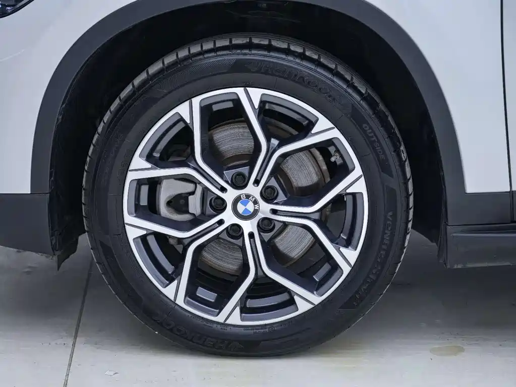 BMW X1 2022 — фото 11