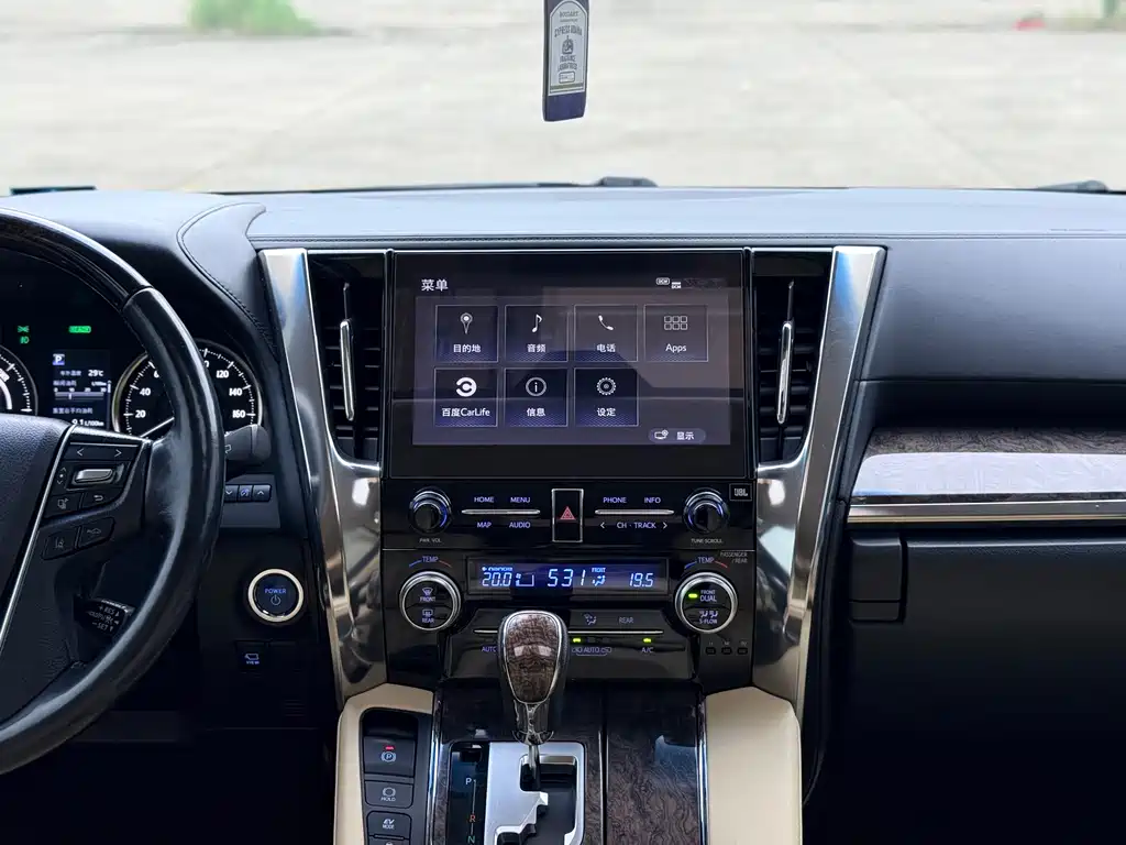 Toyota Vellfire 2021 — фото 13
