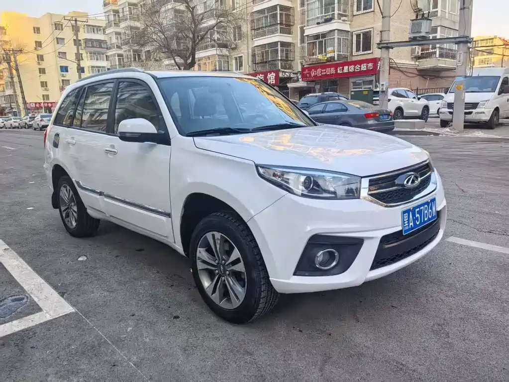 Chery Tiggo 3 2015 — фото 3