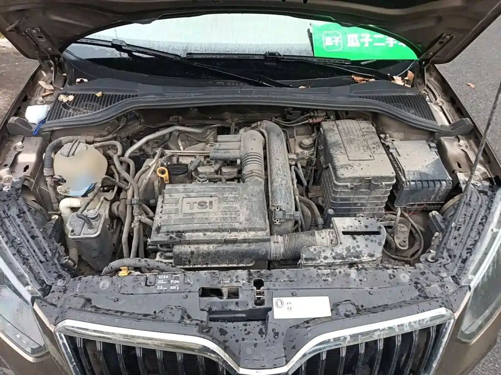 Skoda Yeti 2015 — фото 11