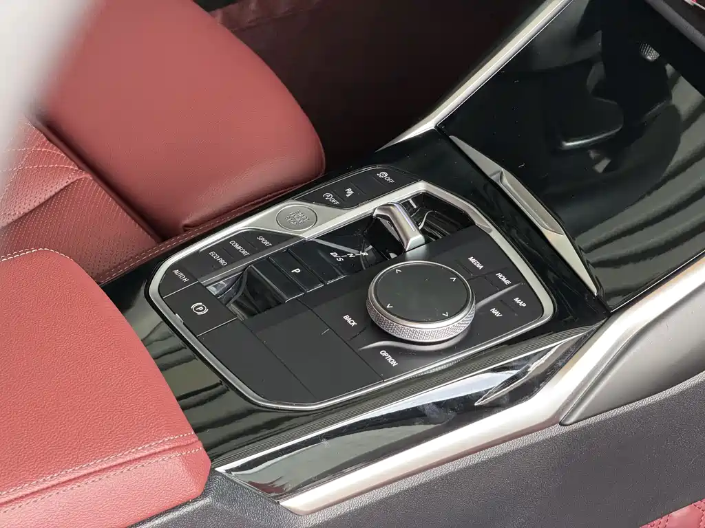 BMW 3 Series 2023 — фото 13