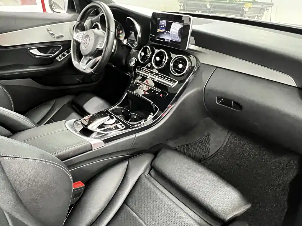 Mercedes-Benz C-Class 2016