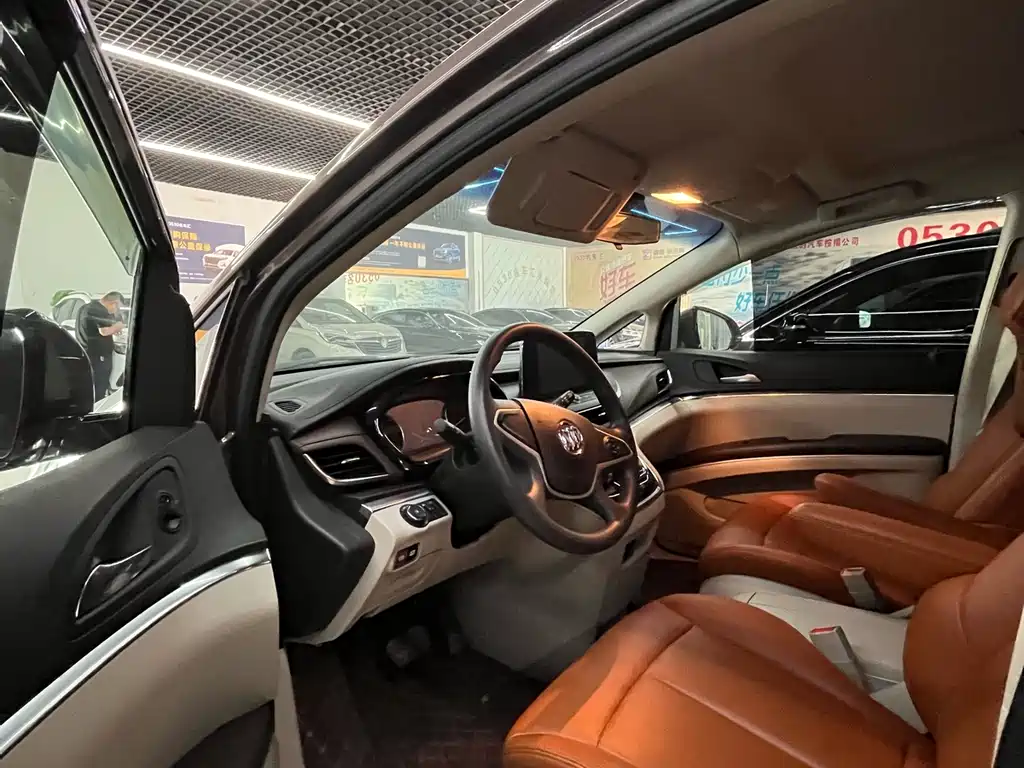 Buick GL8 2023