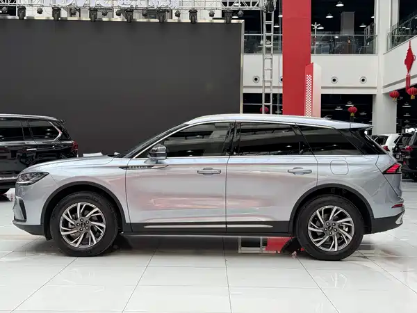 Lincoln Corsair 2024