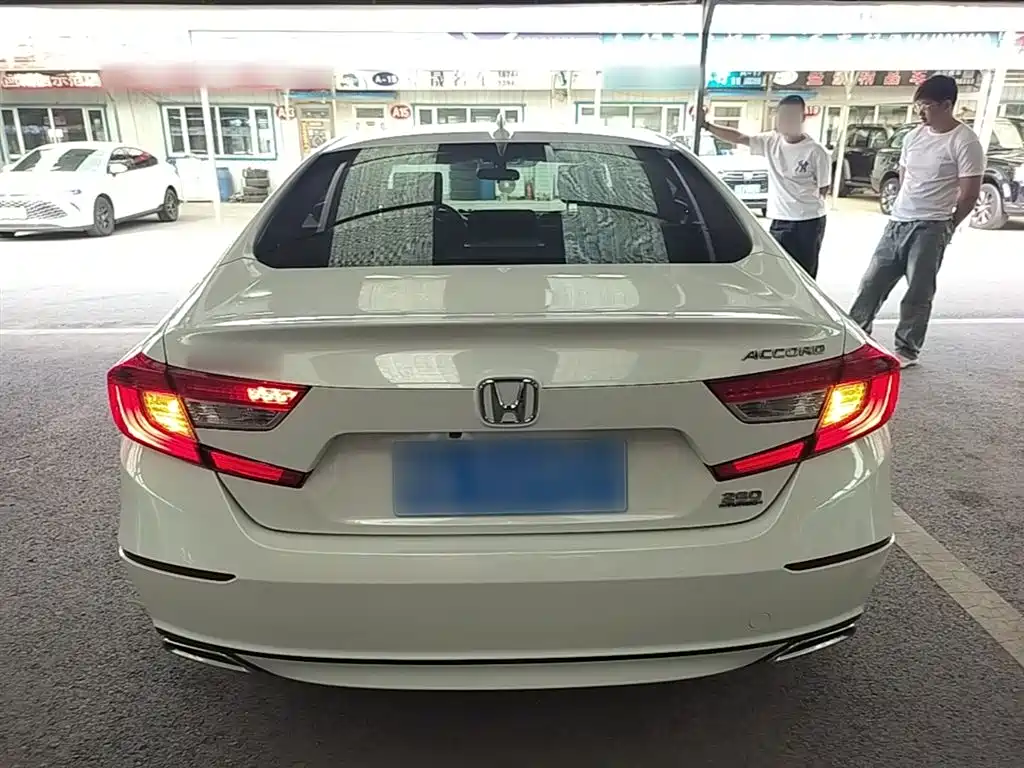 Honda Accord 2019 — фото 6