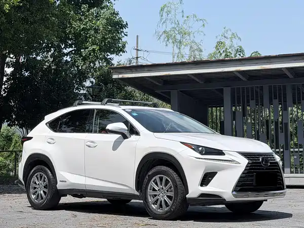 Lexus NX 2018