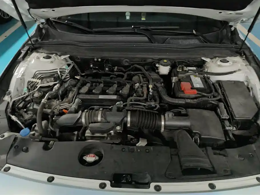 Honda Accord 2022 — фото 10