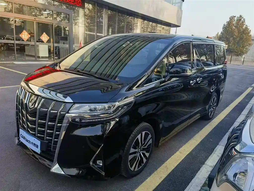 Toyota Alphard 2018 — фото 1