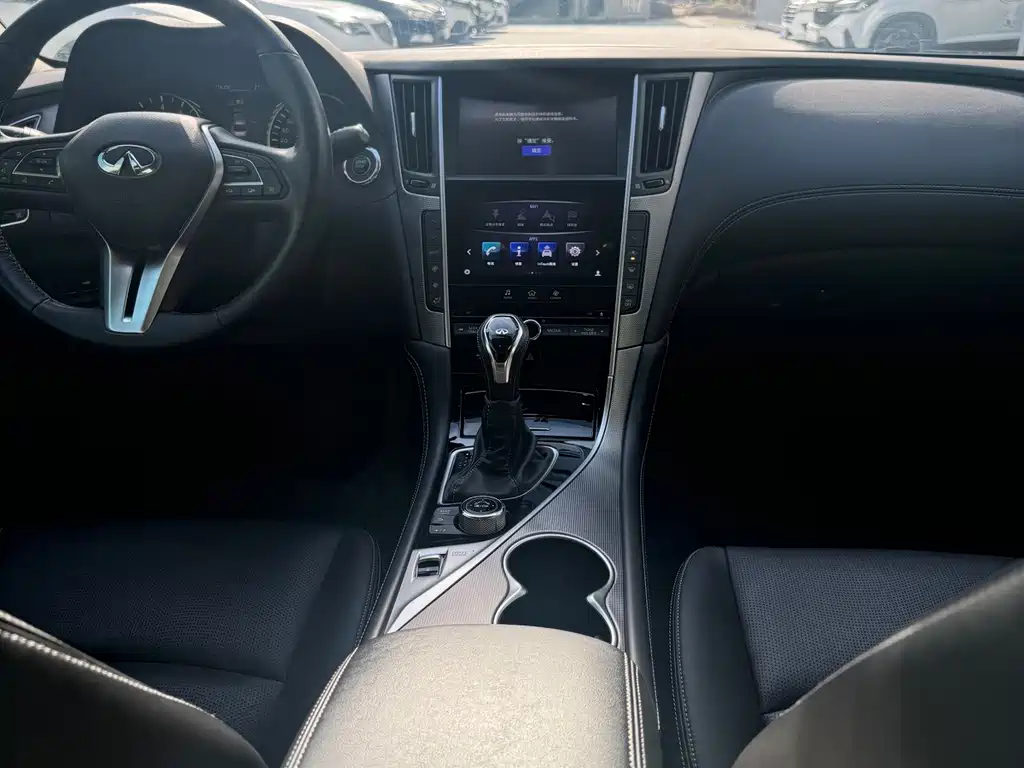 Infiniti Q50L 2019 — фото 12