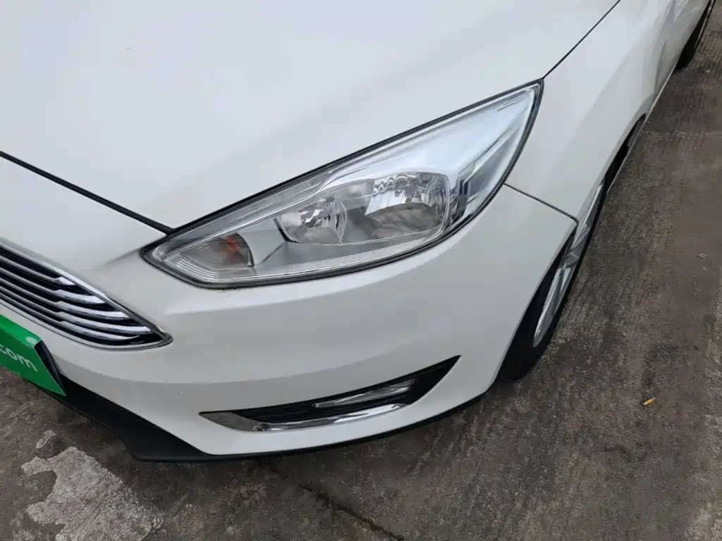 Ford Focus 2017 — фото 24