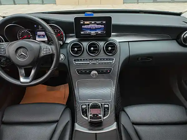 Mercedes-Benz C-Class 2017