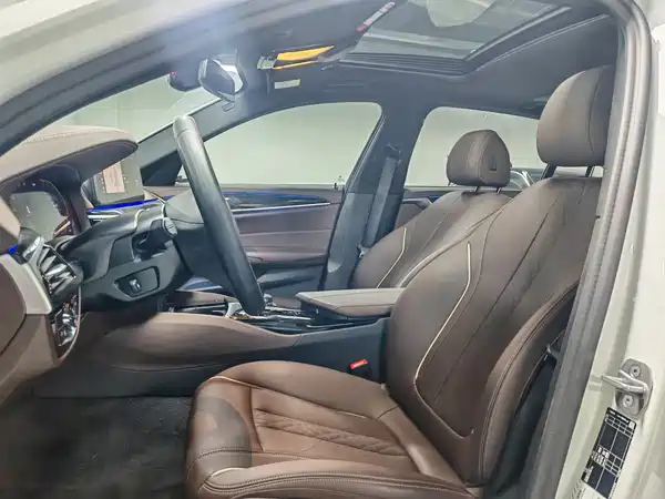 BMW 5 Series 2023