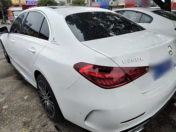 Mercedes-Benz C-Class 2024