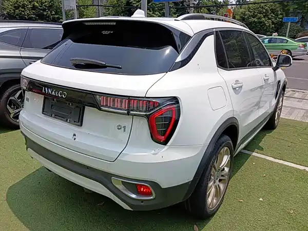 Lynk & Co 01 2018