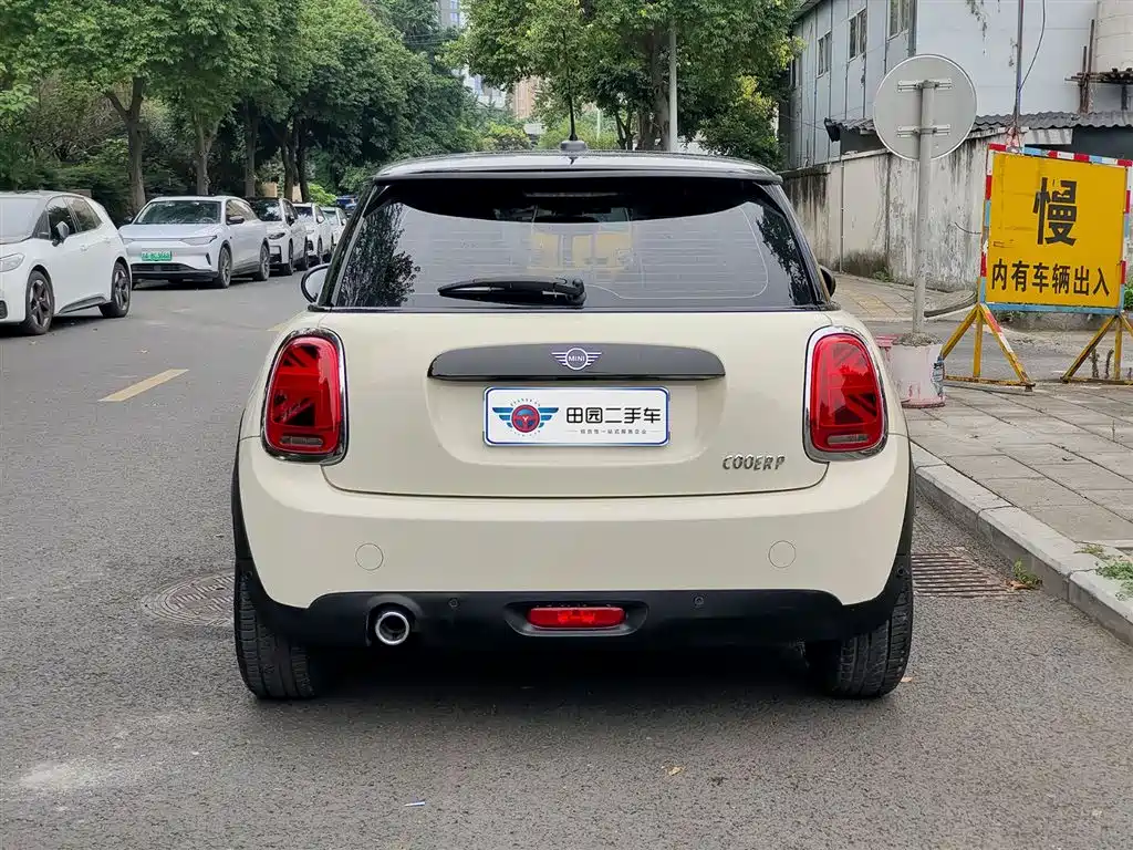 MINI MINI 2018