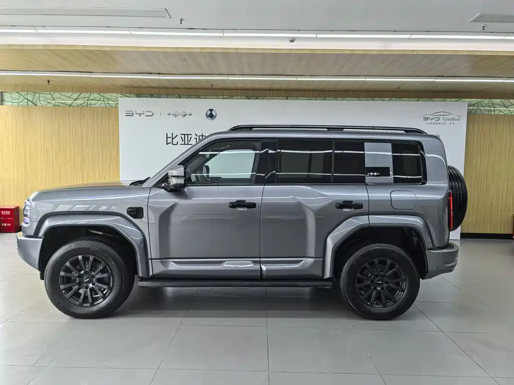 Fang Cheng Bao Leopard 5 2025