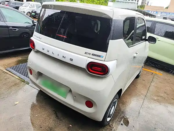 Wuling Hongguang MINIEV 2025