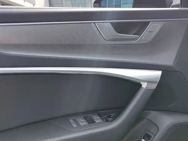Audi A6L 2023