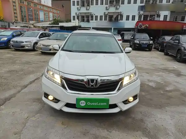 Honda Crider 2015