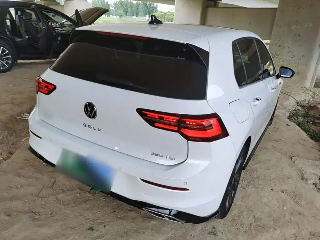 Volkswagen Golf 2023