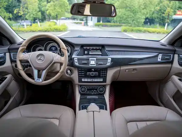 Mercedes-Benz CLS 2013