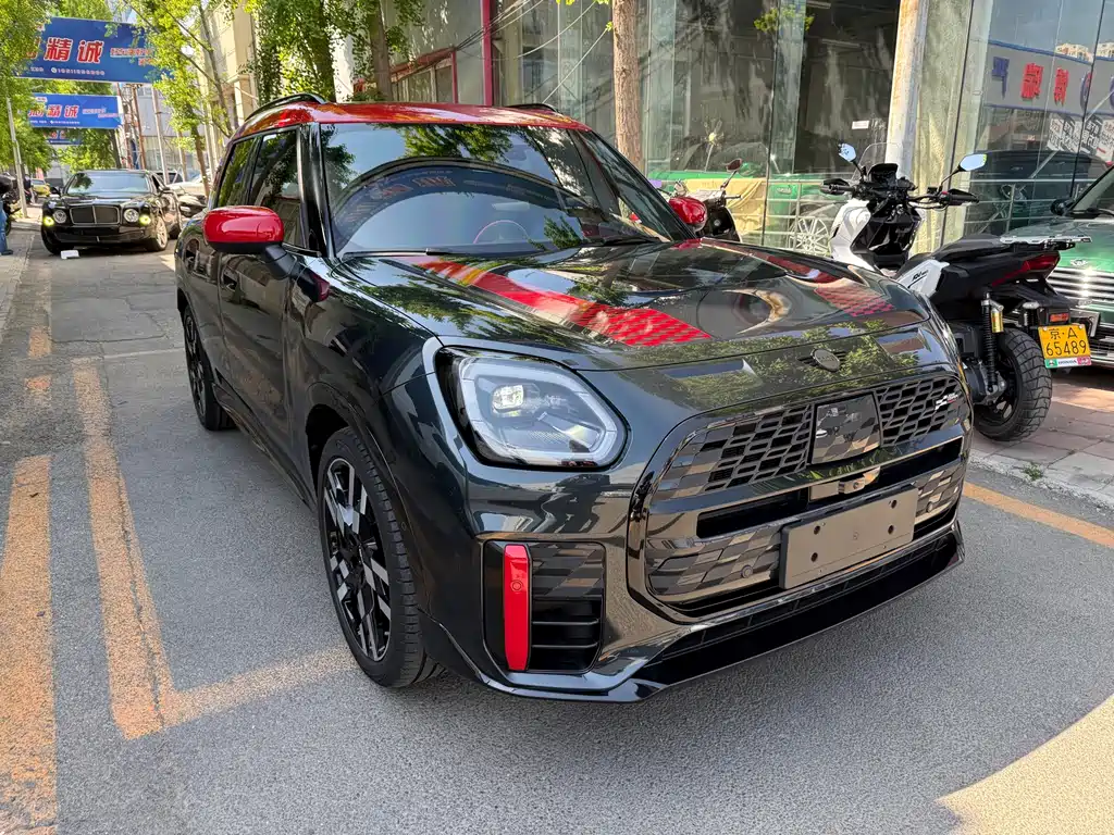 MINI JCW Countryman 2026 — фото 1
