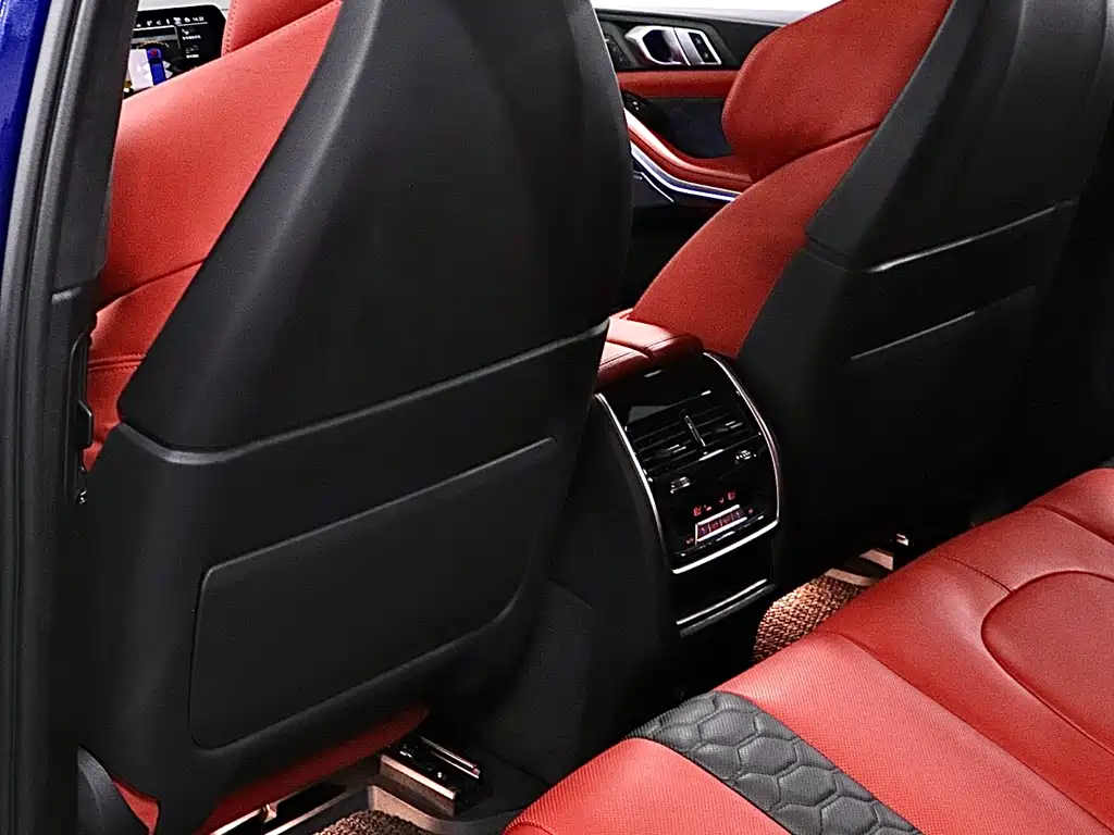 BMW X5 M 2023 — фото 13