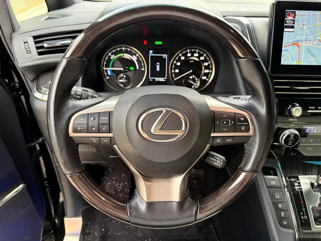 Lexus LM 2021