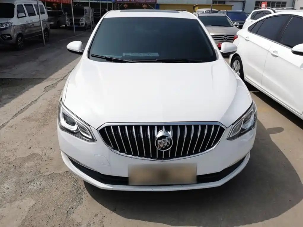 Buick Excelle 2017 — фото 3
