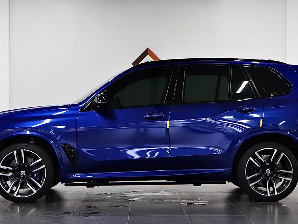BMW X5 M 2023 — фото 7