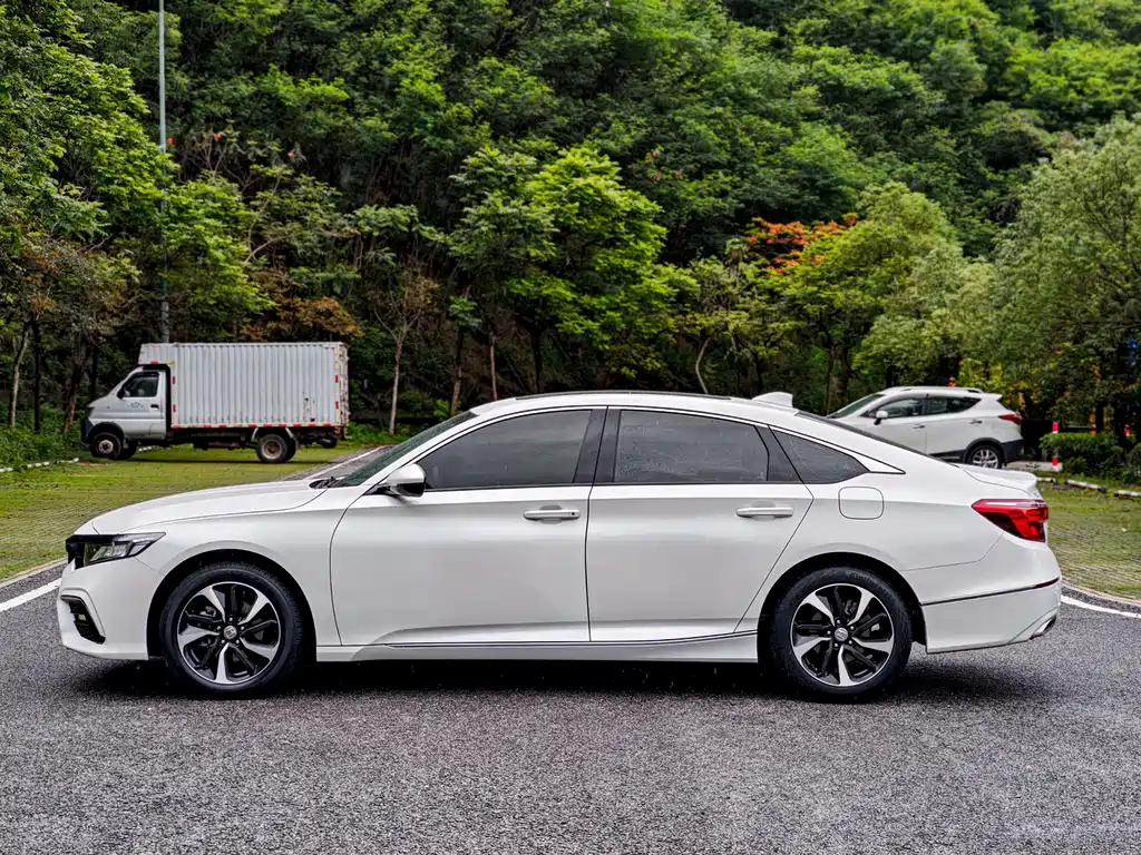 Honda Inspire 2020 — фото 7