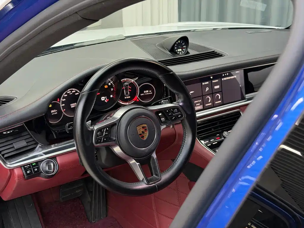 Porsche Panamera 2017 — фото 22