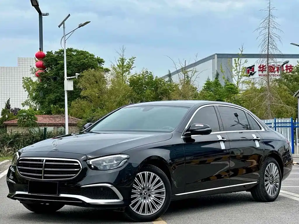 Mercedes-Benz E-Class 2021