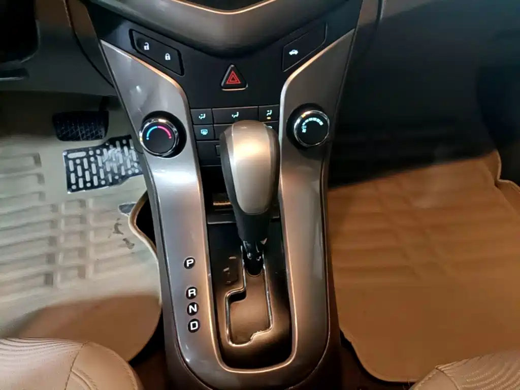 Chevrolet Cruze 2016 — фото 14