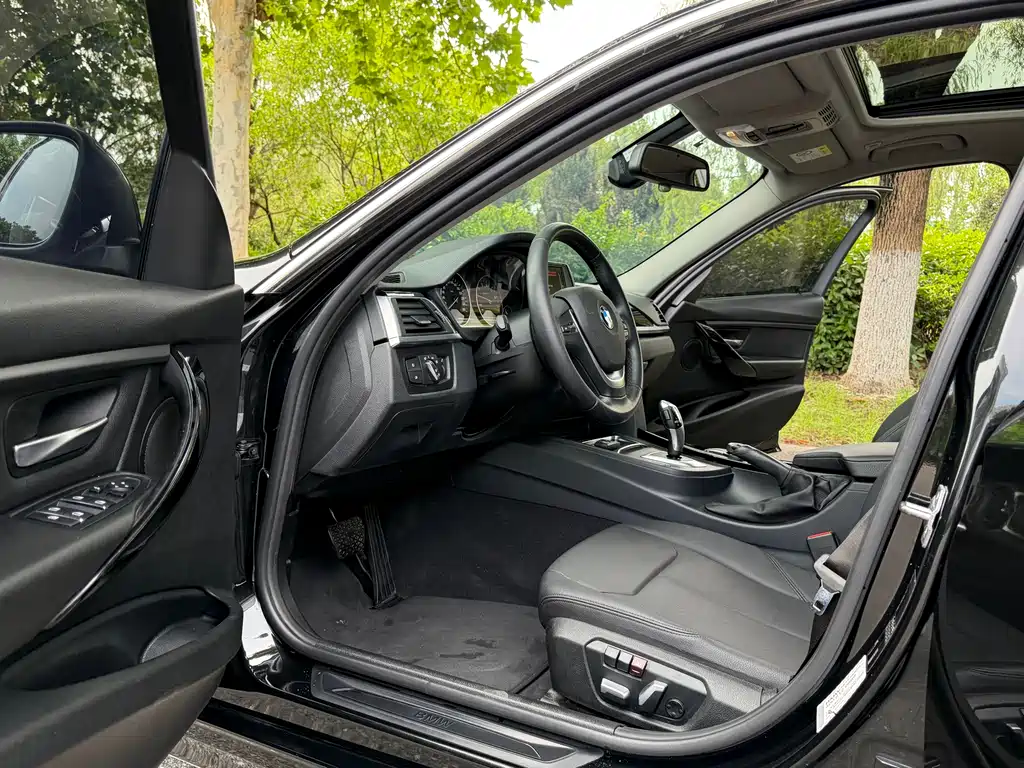 BMW 3 Series 2017