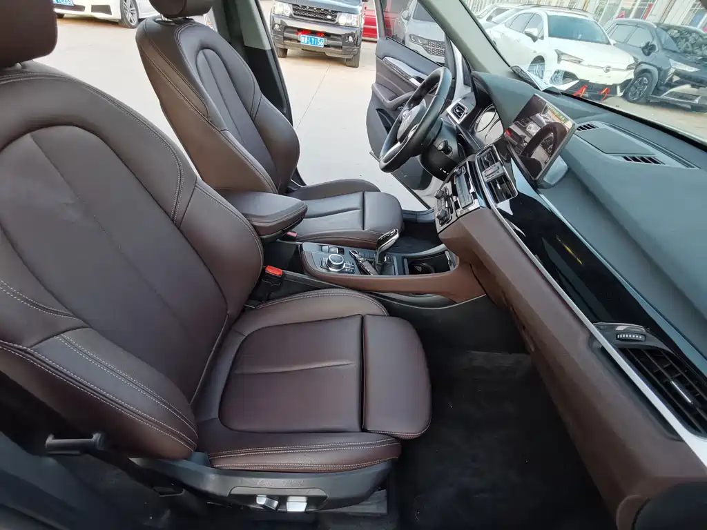 BMW X1 2021 — фото 12
