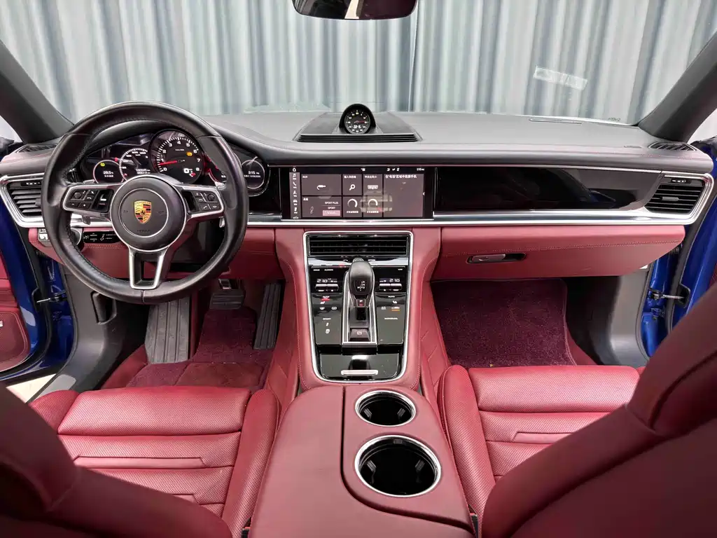 Porsche Panamera 2017 — фото 13